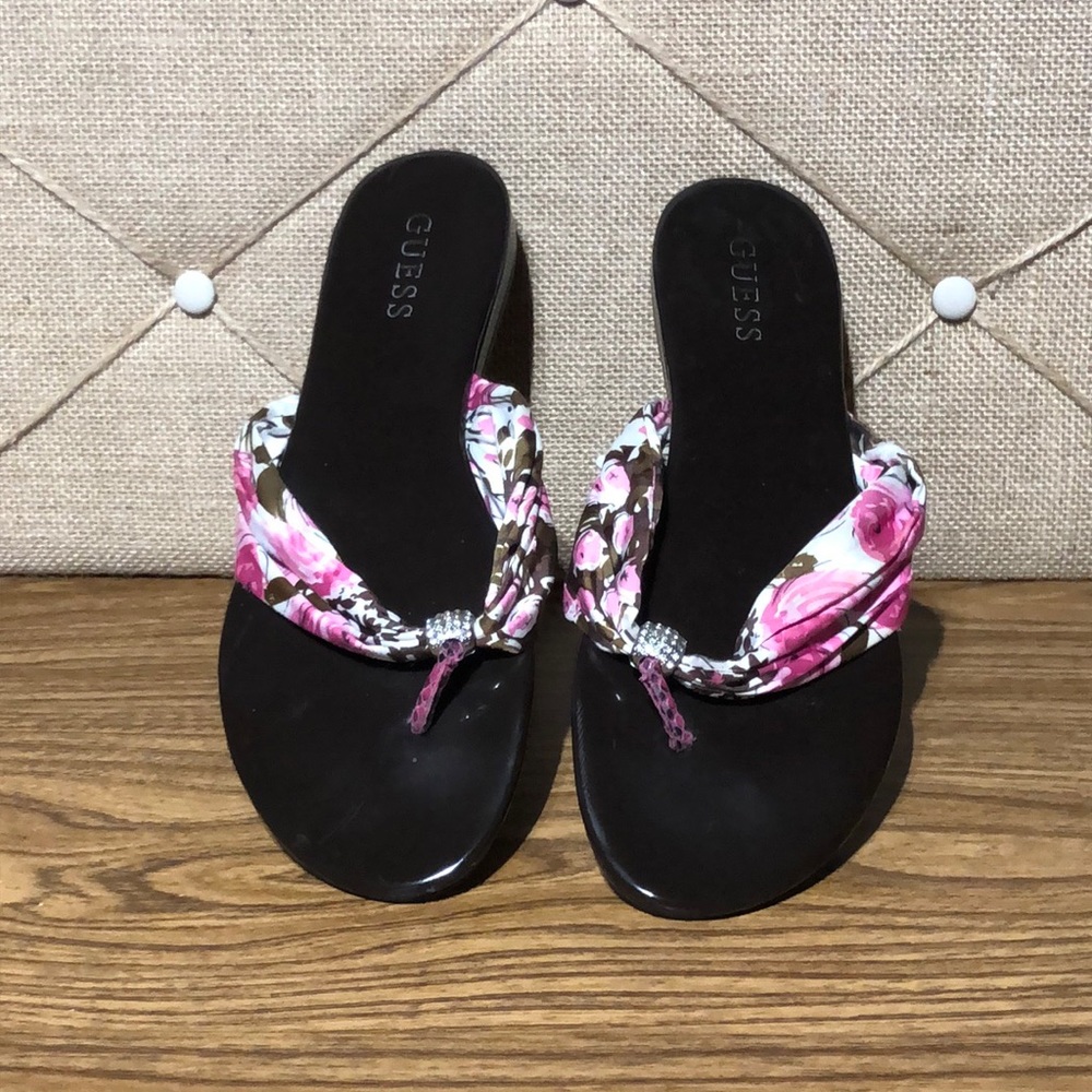Guess flip flops